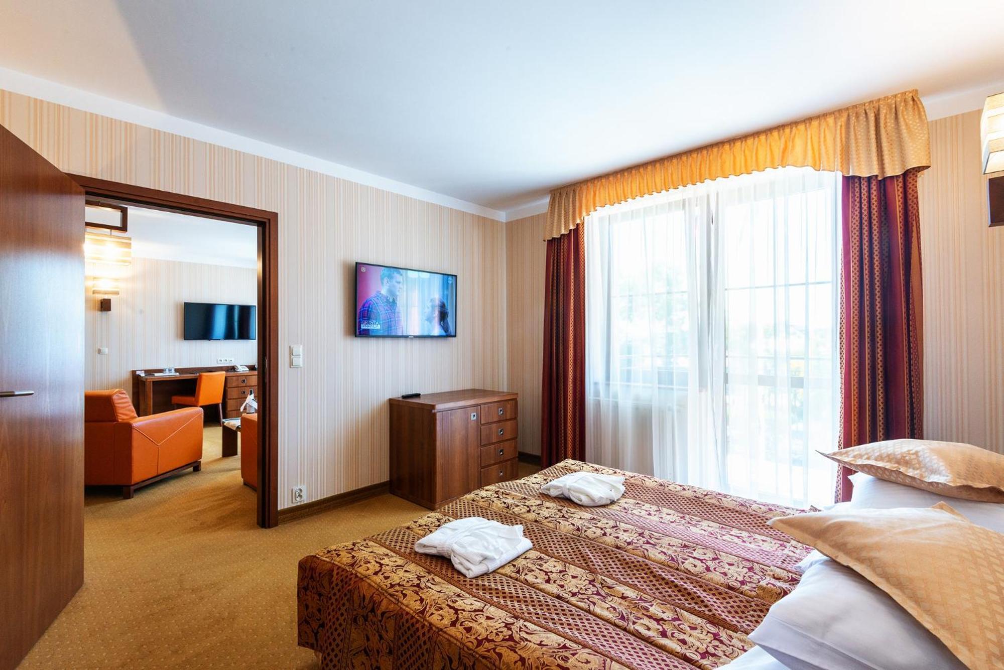 Dworek Morski Spa & Wellness Мельно Экстерьер фото